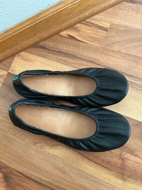 Tieks Black Leather Ballet Flats with Teal Heel Tab